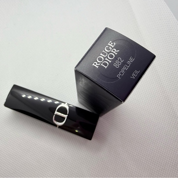 Rouge Dior 882 Popeline Veil Finish - Picture 4 of 4